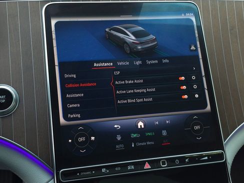 Used 2022 Mercedes-Benz EQS 450+ Sedan image 45