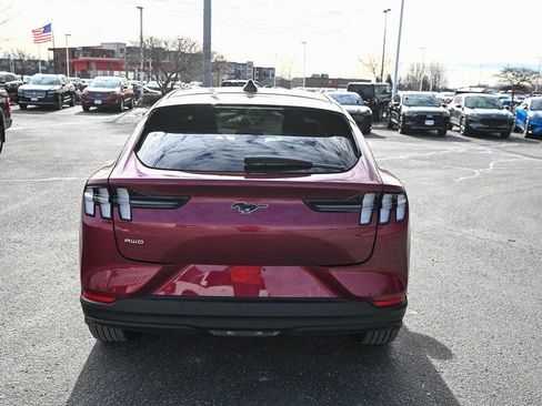 Certified 2025 Ford Mustang Mach-E Premium image 6