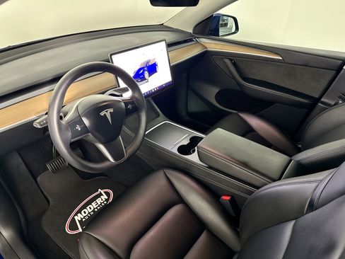 Used 2023 Tesla Model Y Long Range image 15