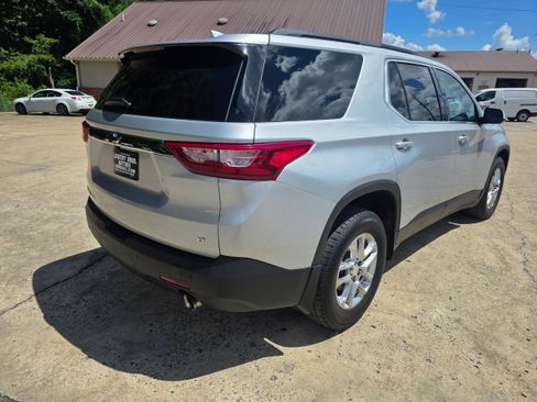 Used 2020 Chevrolet Traverse LT w/ LPO, Floor Liner Package AWD/4WD image 5
