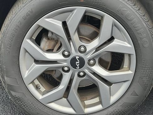 Used 2024 Kia Seltos S FWD image 6