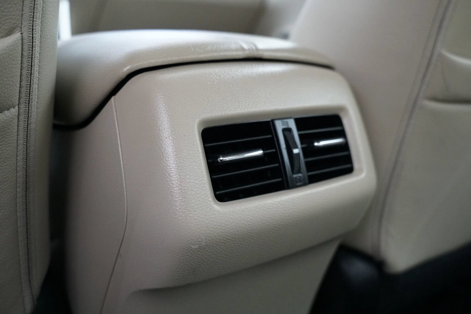 Used 2017 Honda Accord Touring image 19