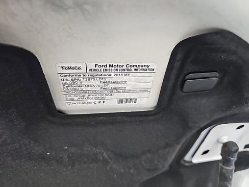 Used 2018 Ford Edge SE w/ Cargo Accessory Package image 12