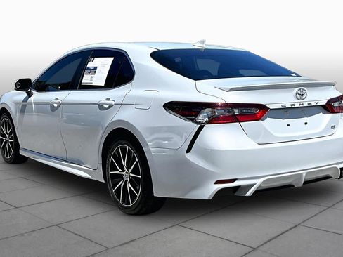 Used 2023 Toyota Camry SE FWD image 12