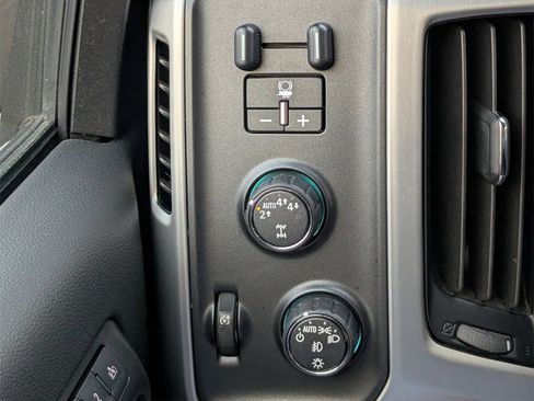 Used 2018 GMC Sierra 1500 SLT image 23