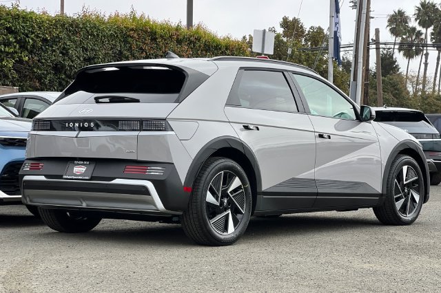 New 2027 Hyundai Ioniq 5 SEL AWD/4WD image 6