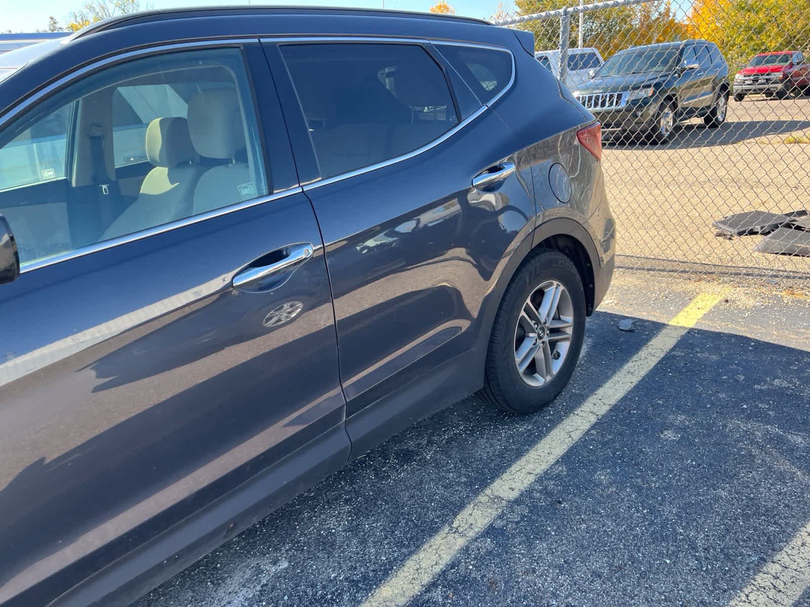 Used 2017 Hyundai Santa Fe Sport AWD/4WD image 9