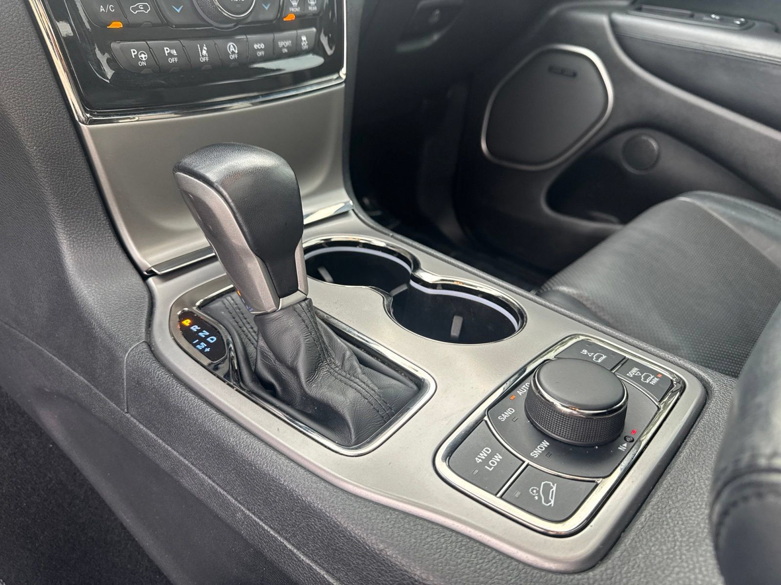 Used 2021 Jeep Grand Cherokee High Altitude AWD/4WD image 23
