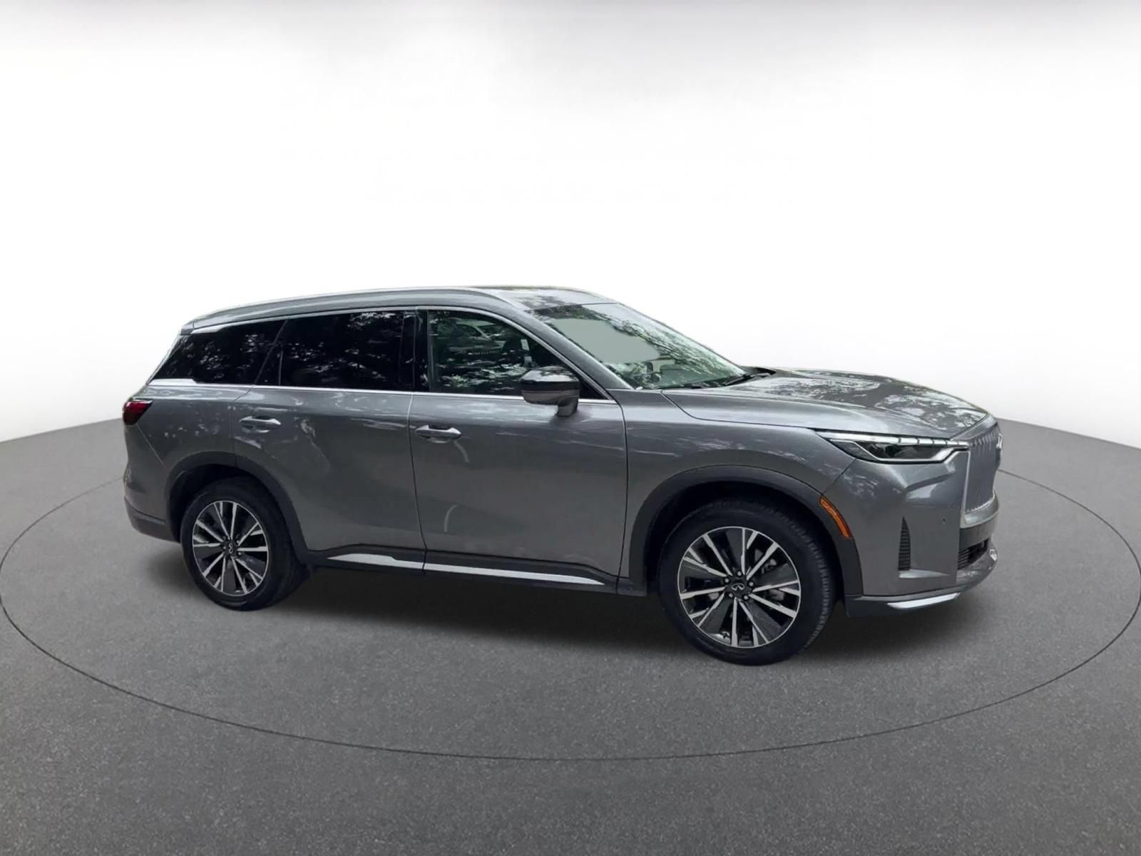 Used 2026 INFINITI QX60 Luxe FWD image 2