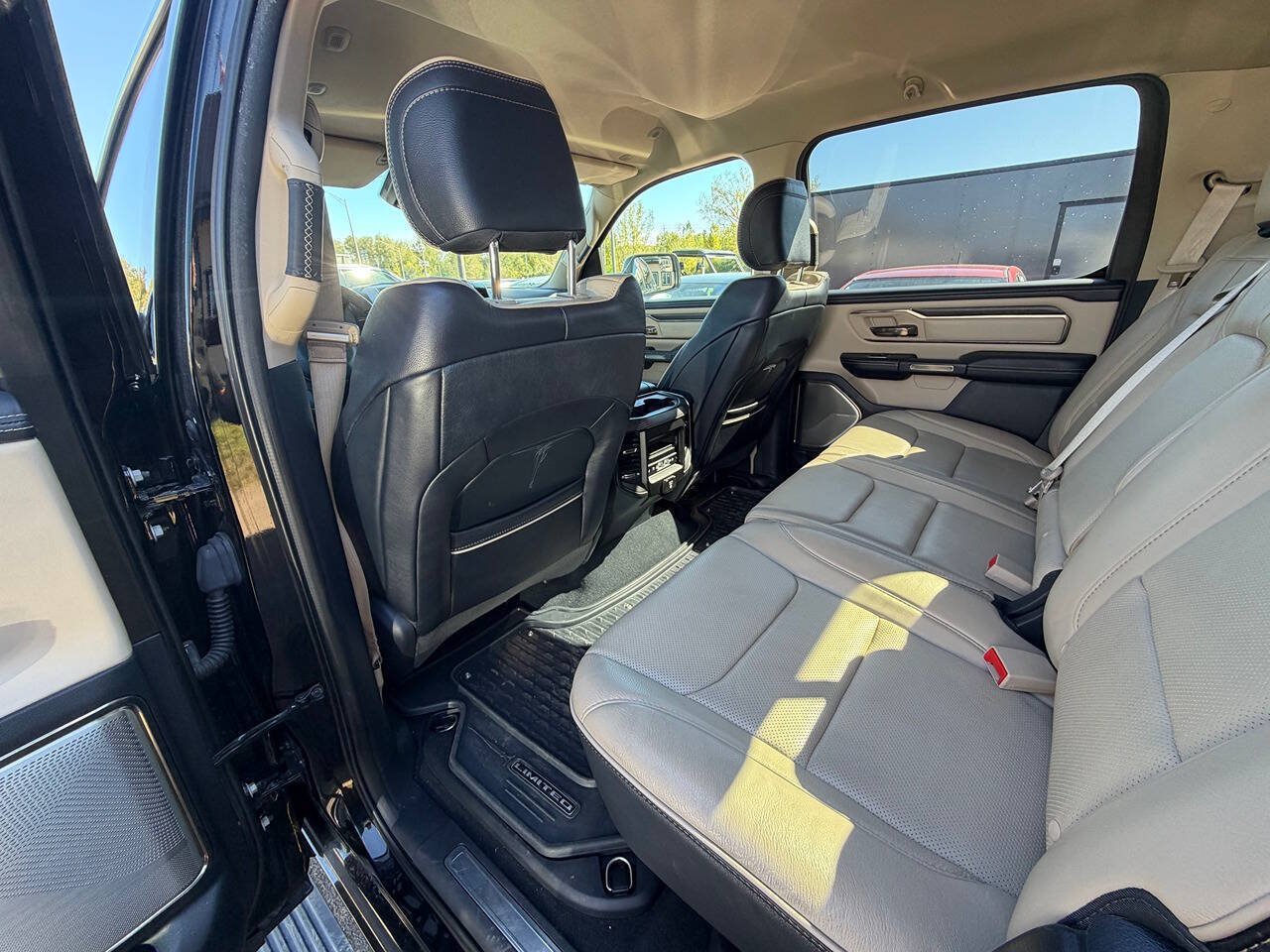 Used 2019 RAM 1500 Limited AWD/4WD image 24