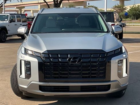 Used 2025 Hyundai Palisade SEL FWD image 2