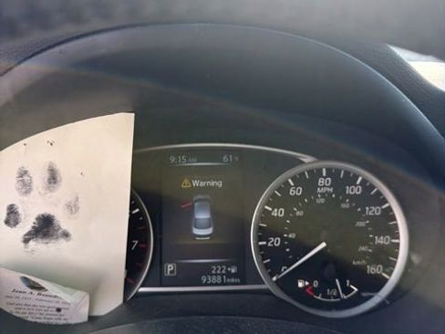 Used 2017 Nissan Sentra SR w/ SR Midnight Edition image 11