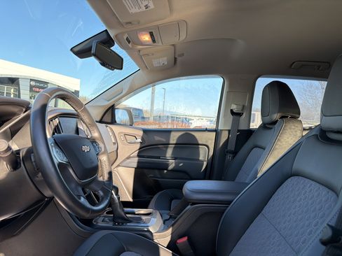 Used 2022 Chevrolet Colorado Z71 image 12