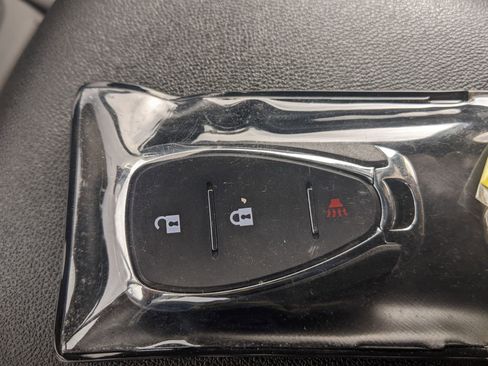 Certified 2021 Chevrolet Equinox LS w/ LS Convenience Package image 36