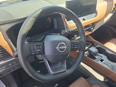 Used 2026 Nissan Rogue Platinum w/ Platinum Premium Package AWD/4WD image 18