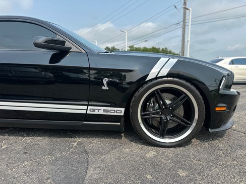 Used 2010 Ford Mustang Shelby GT500 RWD image 14