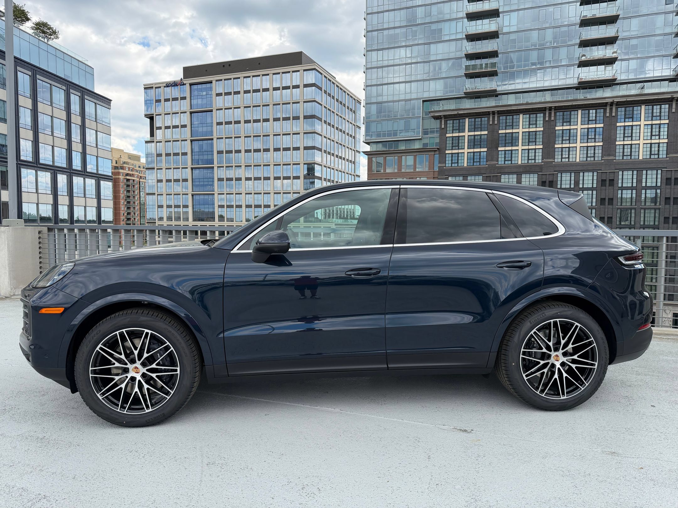 Used 2026 Porsche Cayenne AWD/4WD image 2