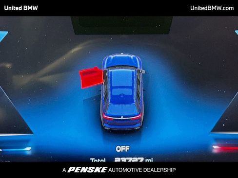 Used 2025 BMW X7 M60i image 7