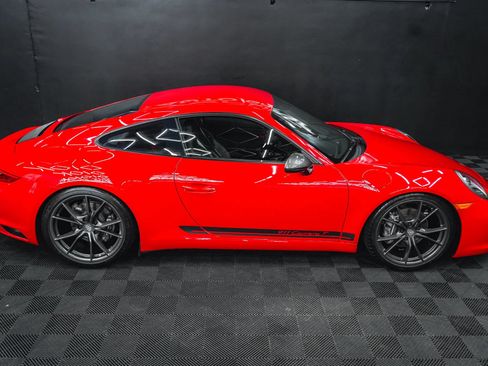 Used 2018 Porsche 911 Carrera T RWD image 17