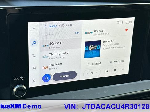 Used 2024 Toyota Prius Prime SE image 28
