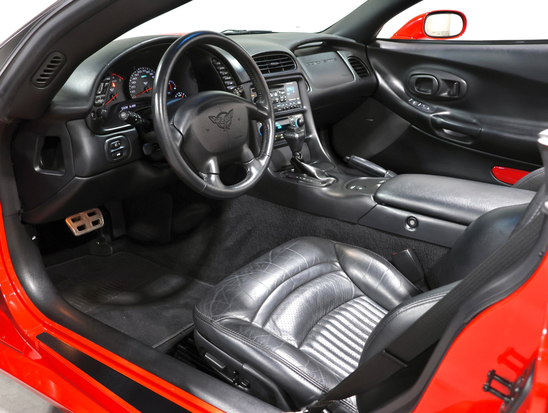 Used 2004 Chevrolet Corvette Convertible w/ Preferred Equipment Group RWD image 70