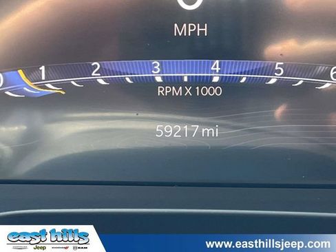 Used 2023 Jeep Grand Cherokee Laredo w/ Luxury Tech Group I AWD/4WD image 29