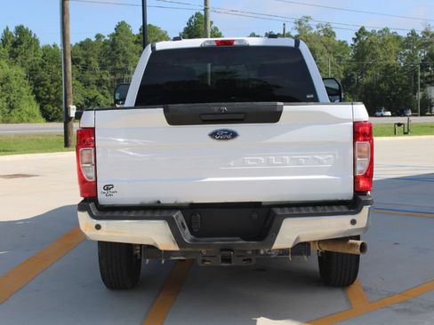 Used 2022 Ford F250 XL w/ Power Equipment Group AWD/4WD image 4