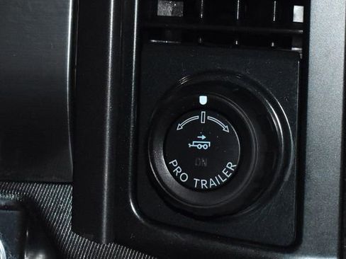 Used 2025 Ford F150 Lariat image 24