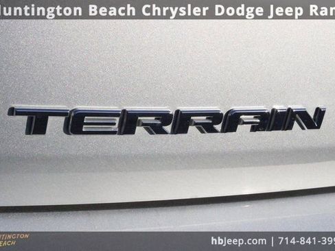 Used 2020 GMC Terrain Denali w/ Denali Premium Package image 7