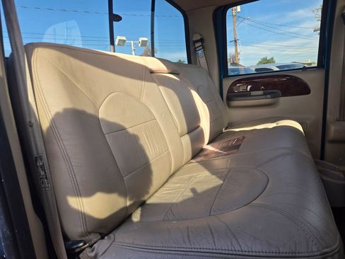Used 2000 Ford F250 XL image 17