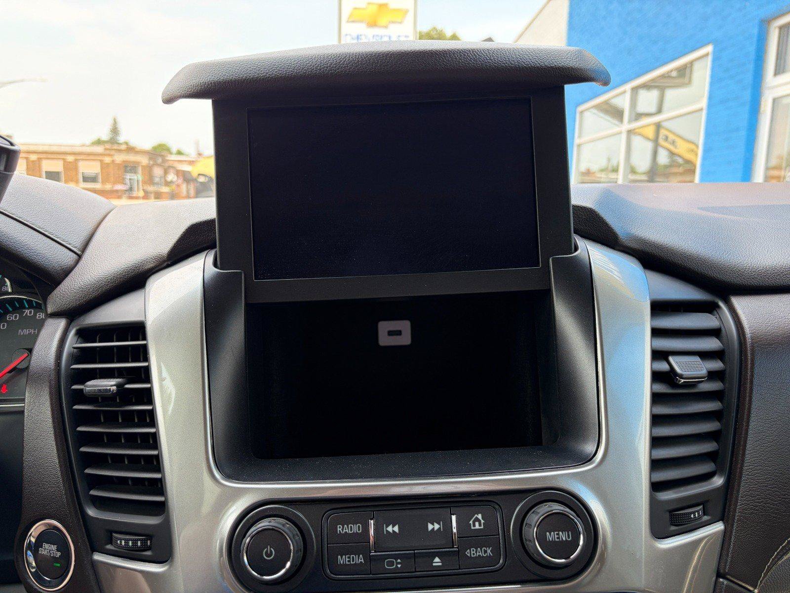 Used 2015 Chevrolet Tahoe LTZ AWD/4WD image 16