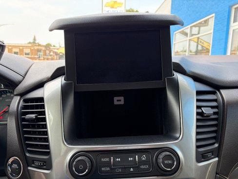 Used 2015 Chevrolet Tahoe LTZ AWD/4WD image 16