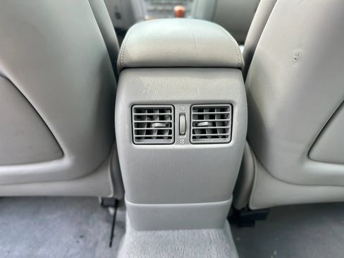 Used 2005 Lexus ES 330 w/ Preferred Accessory Pkg FWD image 30