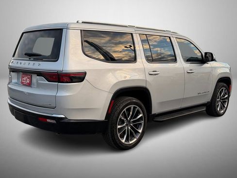 Used 2022 Jeep Wagoneer Series II w/ Premium Group I RWD image 3