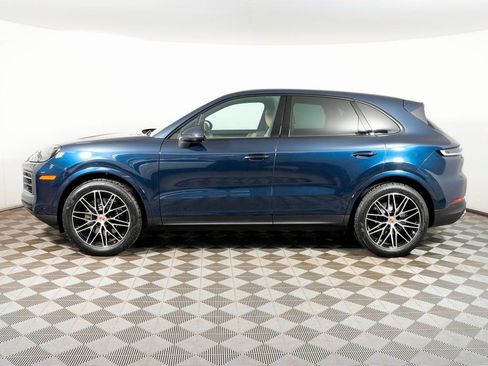 Used 2026 Porsche Cayenne image 2