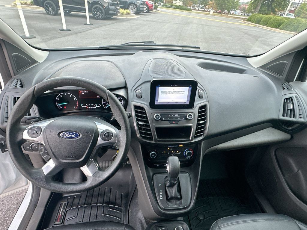 Used 2020 Ford Transit Connect XL FWD image 3