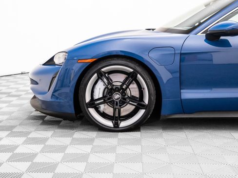 Certified 2022 Porsche Taycan 4S image 33