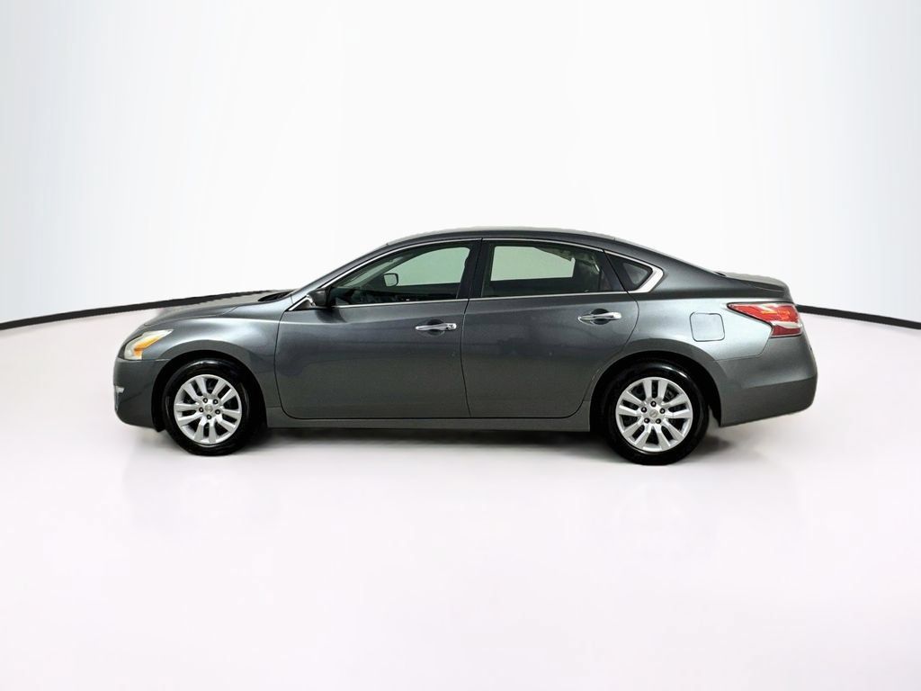 Used 2014 Nissan Altima 2.5 S FWD image 4