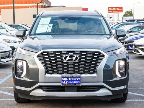Used 2021 Hyundai Palisade Limited image 2