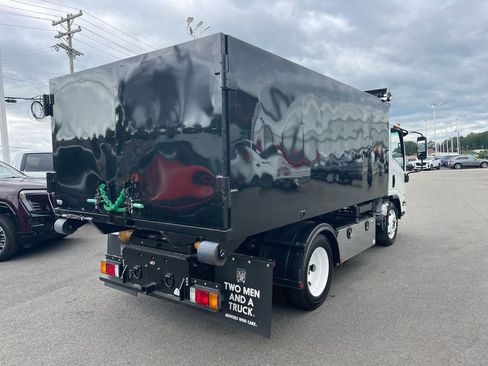 Used 2024 Chevrolet Low Cab Forward image 5