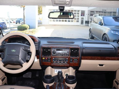 Used 2004 Land Rover Discovery SE image 14