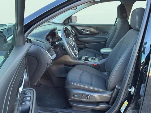 Used 2022 GMC Terrain SLE w/ Driver Convenience Package FWD image 25