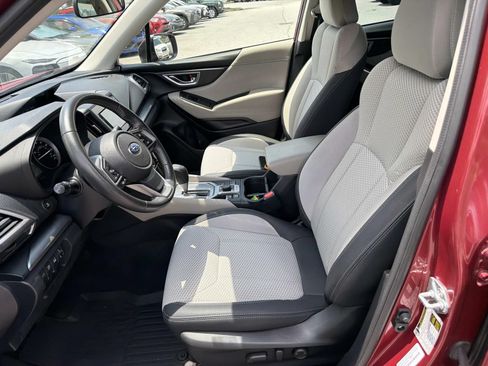 Certified 2023 Subaru Forester Premium AWD/4WD image 10