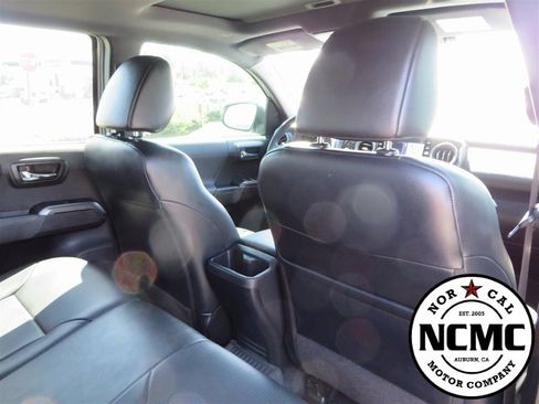 Used 2021 Toyota Tacoma TRD Sport image 55