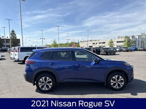 Used 2021 Nissan Rogue SV AWD/4WD image 5