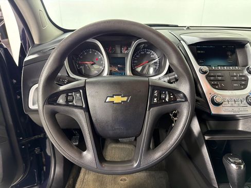 Used 2017 Chevrolet Equinox LS FWD image 14