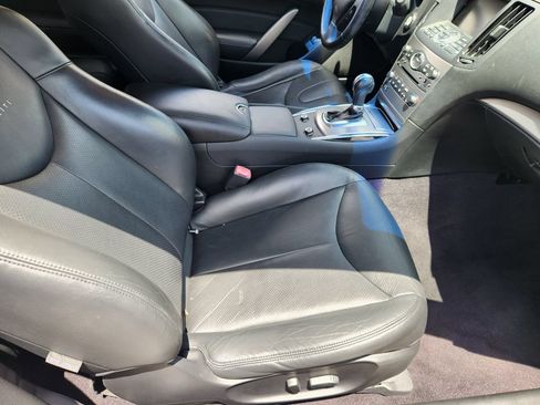 Used 2011 INFINITI G37 Journey w/ Premium Pkg RWD image 17