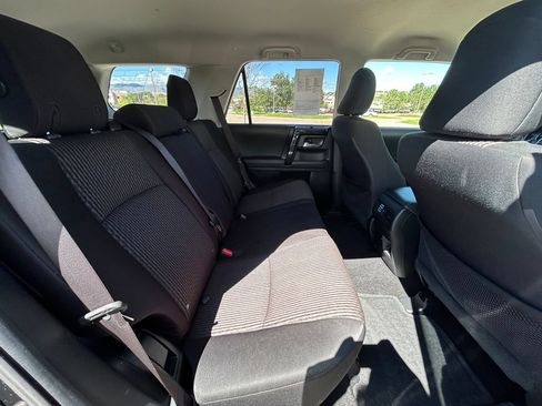 Used 2023 Toyota 4Runner TRD Off-Road AWD/4WD image 29