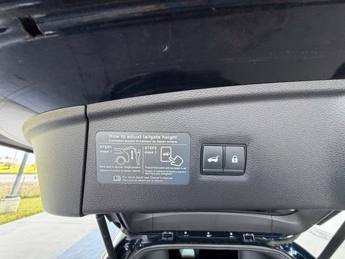 Used 2023 INFINITI QX55 Luxe w/ Cargo Package AWD/4WD image 30