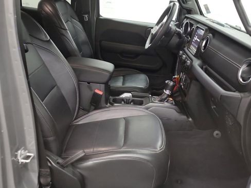 Used 2023 Jeep Wrangler Unlimited Sahara image 10